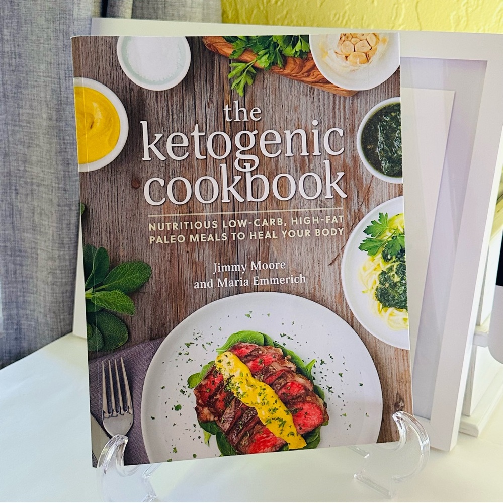NEW The Ketogenic Coobook Jimmy Moore Maria Emmerich Paperback Recipe Book